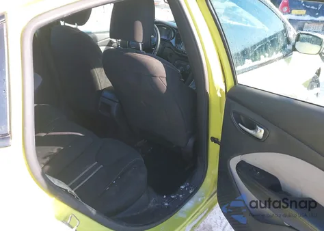 2013 Dodge Dart Rallye z USA, uszkodzony, nr VIN 1C3CDFBA4DD147743